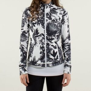 Lululemon Forme Jacket II Floral Brisk Bloom Black White Cuffins Size 6